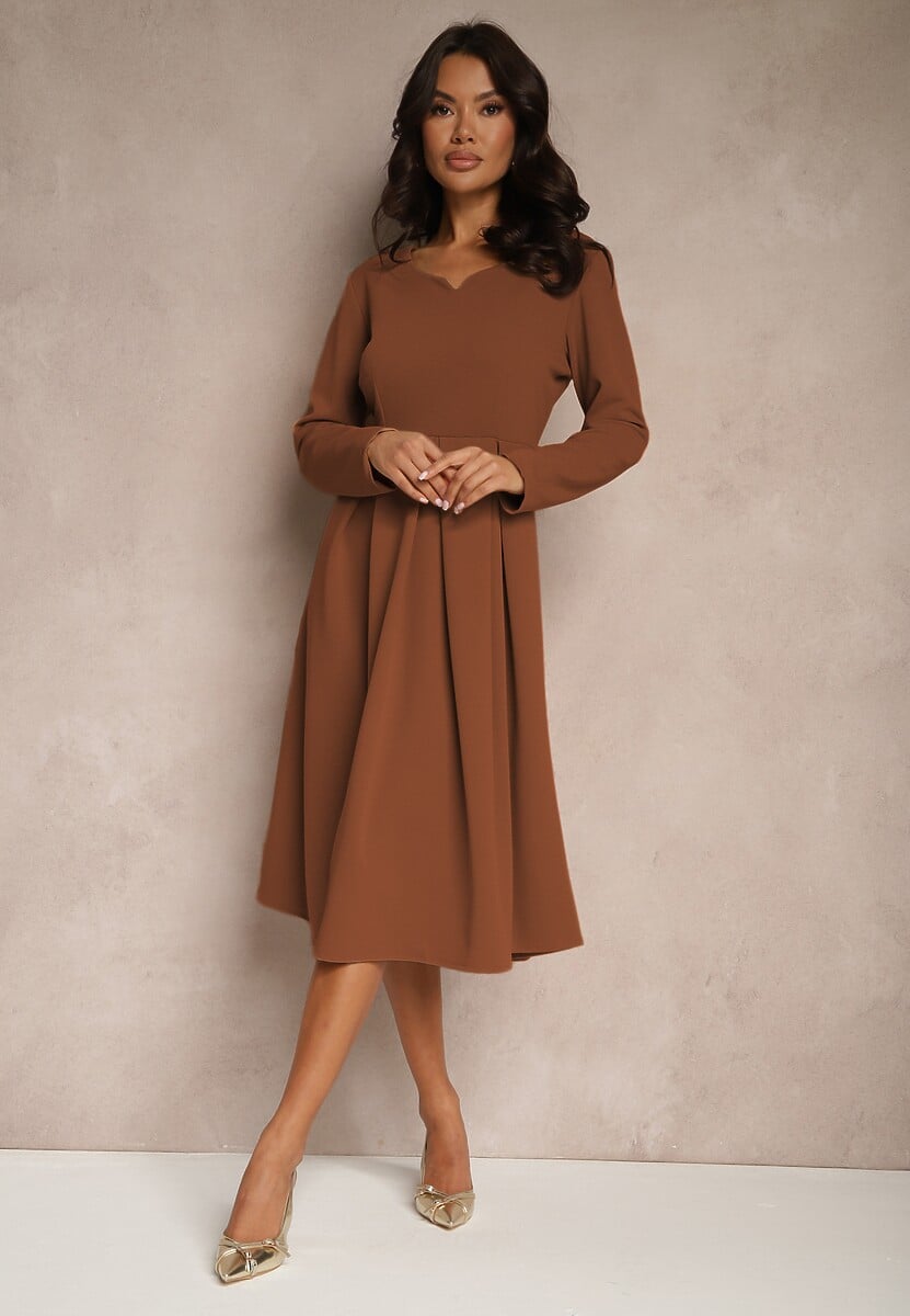 Brązowa Sukienka o Rozkloszowanym Kroju z Trójkątnym Dekoltem Temivara