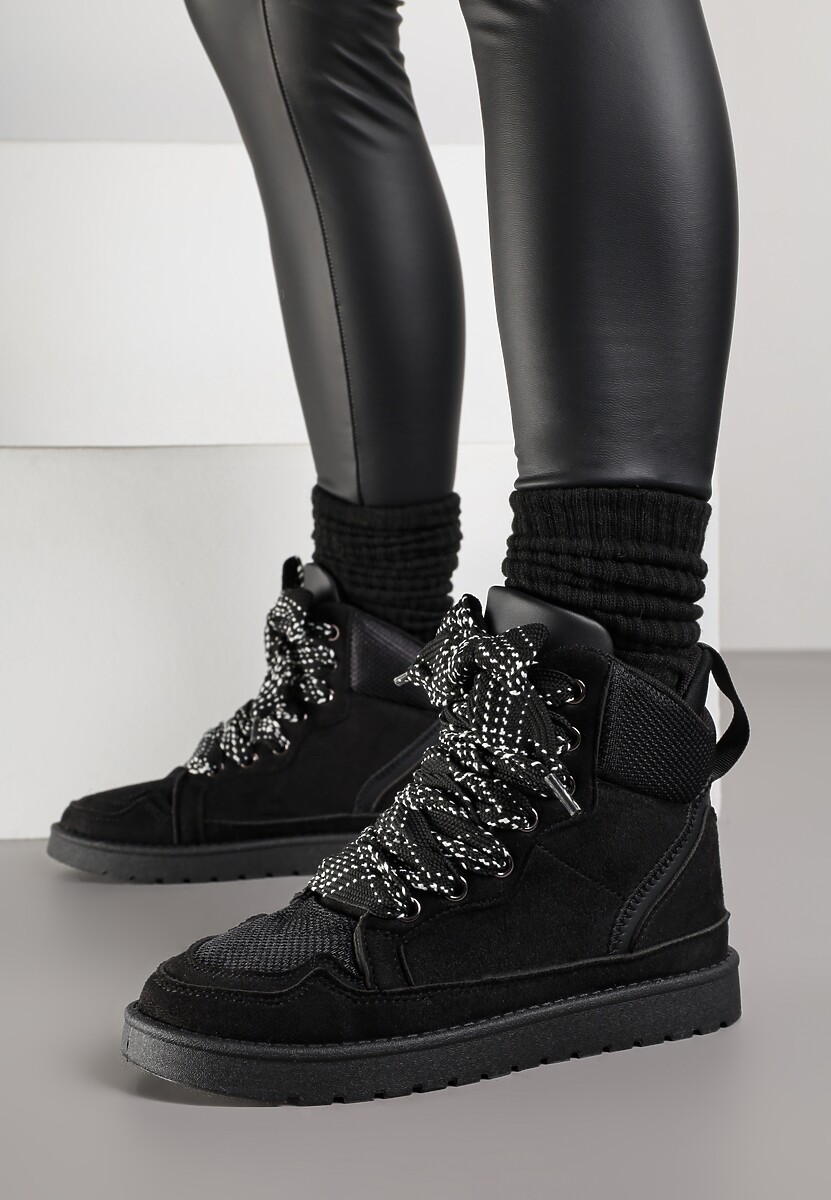 Czarne Sneakersy Ozdobione Sznurówkami w Geometryczny Wzór Avoslia