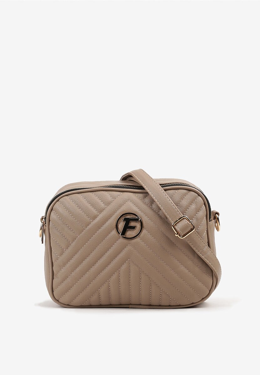 Beżowa Pikowana Torebka Typu Listonoszka z Ozdobną Metalową Aplikacją Virida