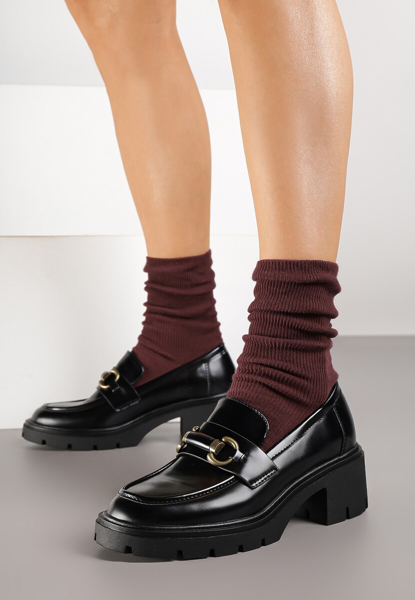 Czarne Mokasyny na Słupku Ozdobione Klamrą Ettane
