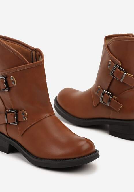 Brązowe Asymetryczne Botki z Ozdobnymi Klamrami przy Cholewce Marinissa