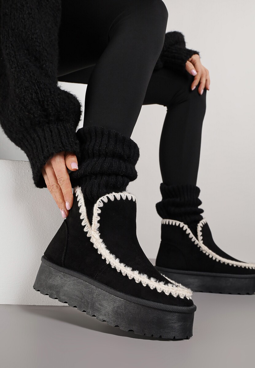 Czarne Śniegowce na Platformie Ozdobione Haftowanym Wzorem Naretusa