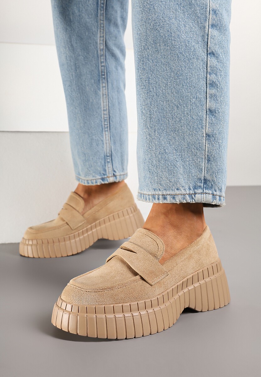Ciemnobeżowe Mokasyny na Platformie z Tłoczeniem Ozdobione Paskiem Fonirea