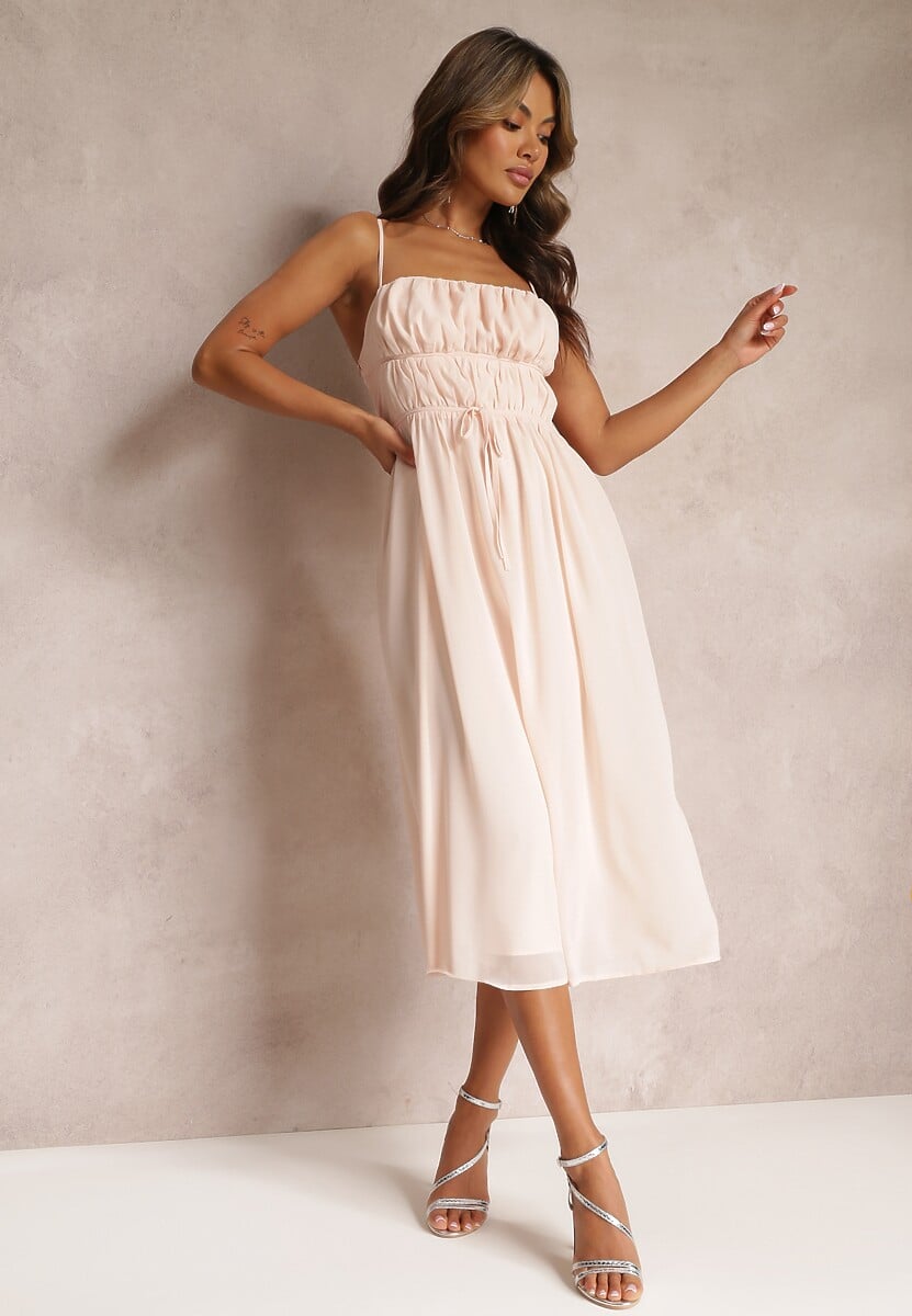 Różowa Sukienka o Rozkloszowanym Kroju na Ramiączkach z Wiązaniem Lunarea