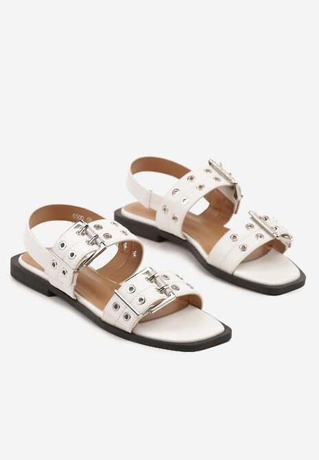 Białe Sandały Zdobione Nitami i Sprzączkami w Rockowym Stylu Desaniela