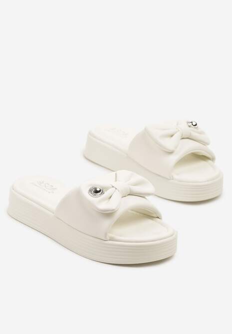 Białe Klapki na Niskiej Platformie z Kokardą Meririela