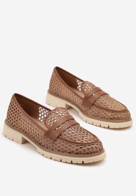 Brązowe Ażurowe Mokasyny z Ozdobnym Paskiem Uliarwena