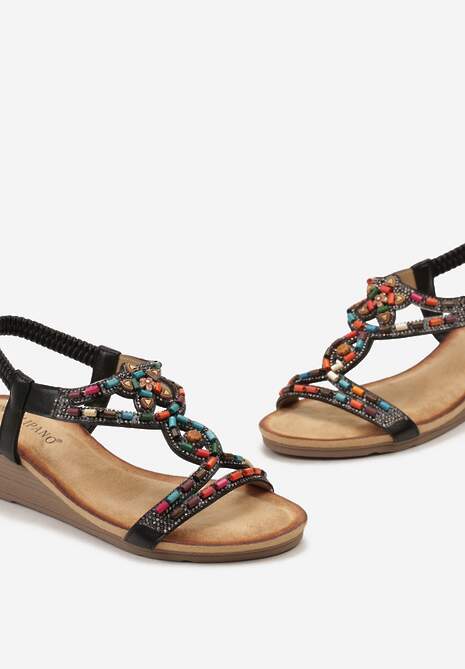 Czarne Sandały na Koturnie z Elastycznym Paskiem i Kryształkami Ghasta