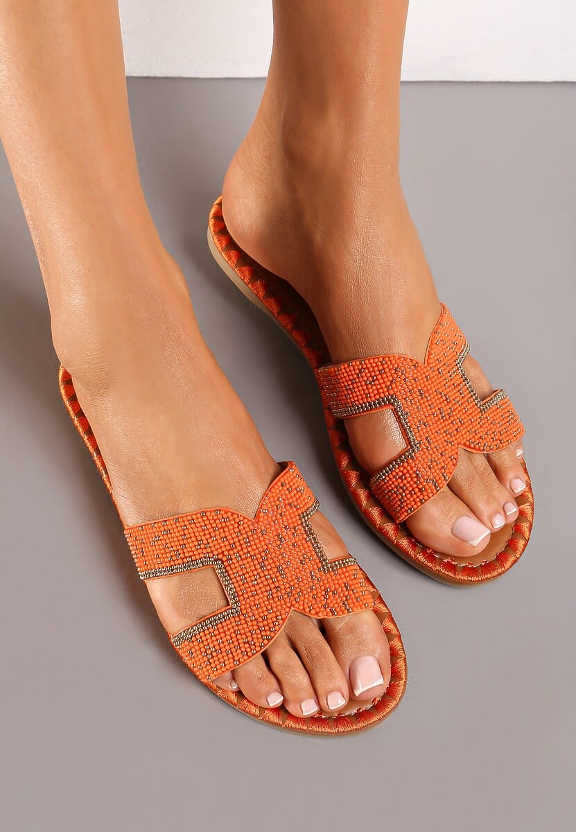 Czarne Klapki z Koralikami i Wycięciami na Pasku Aelwis