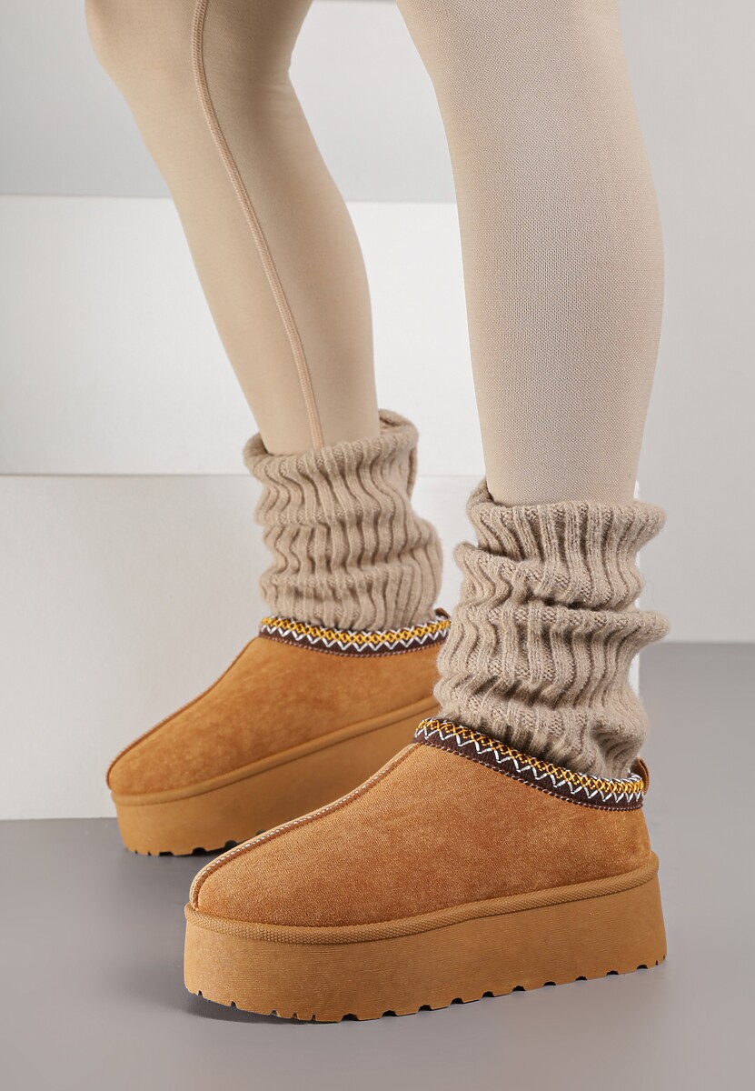 Brązowe Śniegowce z Ekozamszu na Platformie z Niską Cholewką z Ozdobnym Haftem Garvia