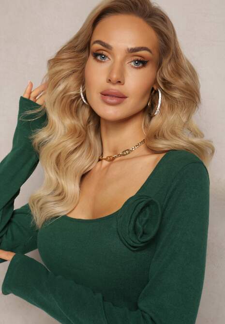 Ciemnozielona Dopasowana Sukienka Dzianinowa z Naszywką Kwiatu Sathea