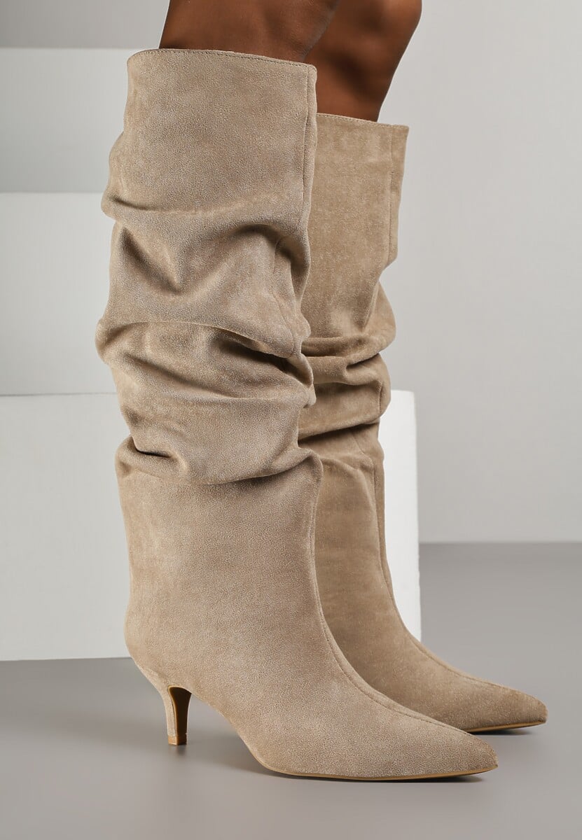 Ciemnobeżowe Kozaki na Kaczuszce z Marszczoną Cholewką Alavitte