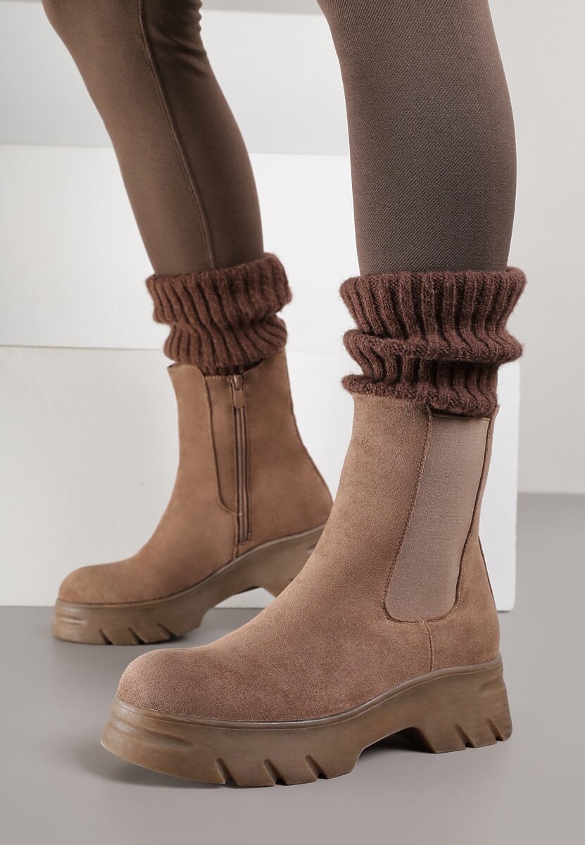 Ciemnobeżowe Botki Sztyblety na Platformie z Elastyczną Cholewką Mavita