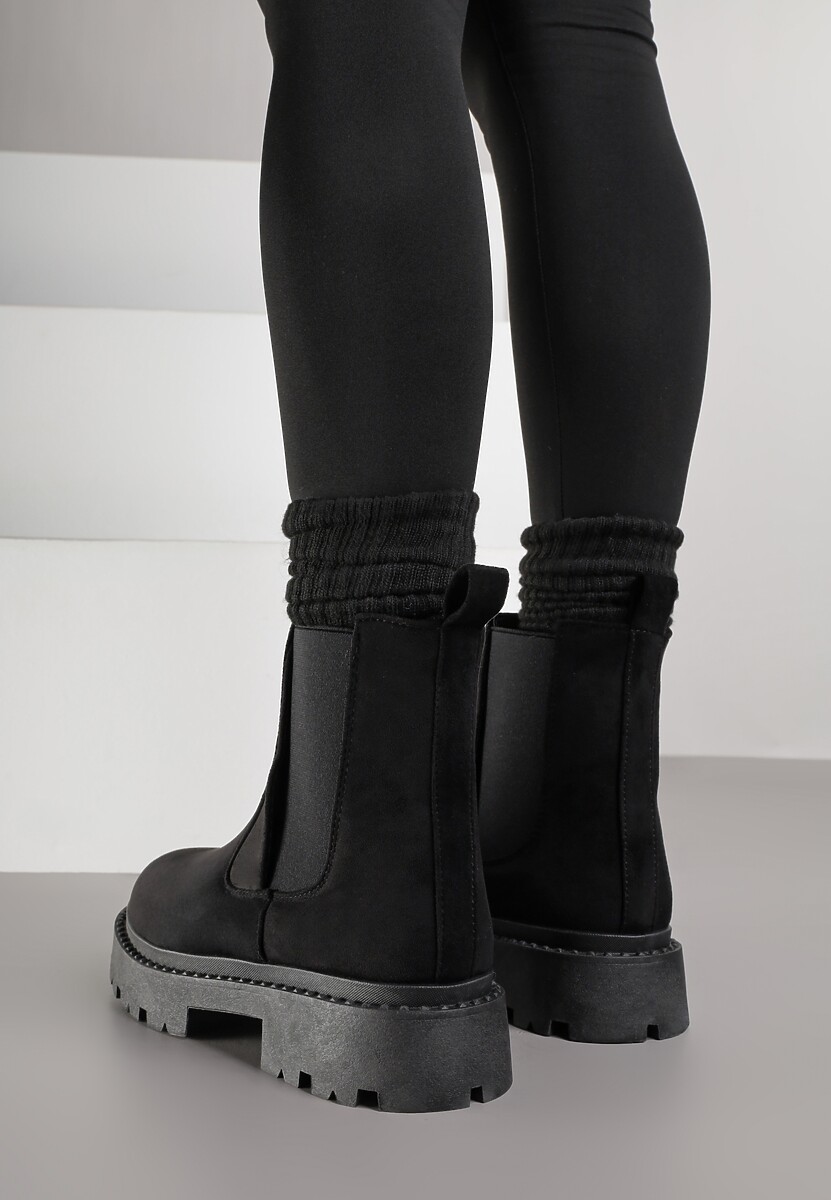 Czarne Botki Sztyblety z Imitacji Zamszu na Grubej Podeszwie Gosoga
