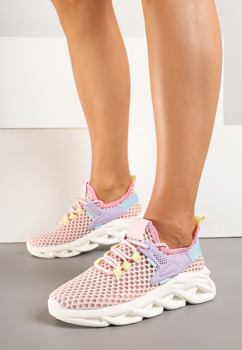 Różowe Sneakersy z Siateczki na Piankowej Podeszwie z Wycięciami Sanilova