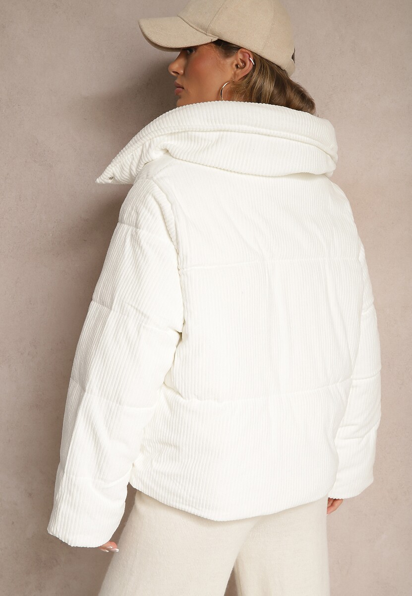 Biała Kurtka Sztruksowa o Prostym Kroju z Szerokim Kołnierzem Reanieth