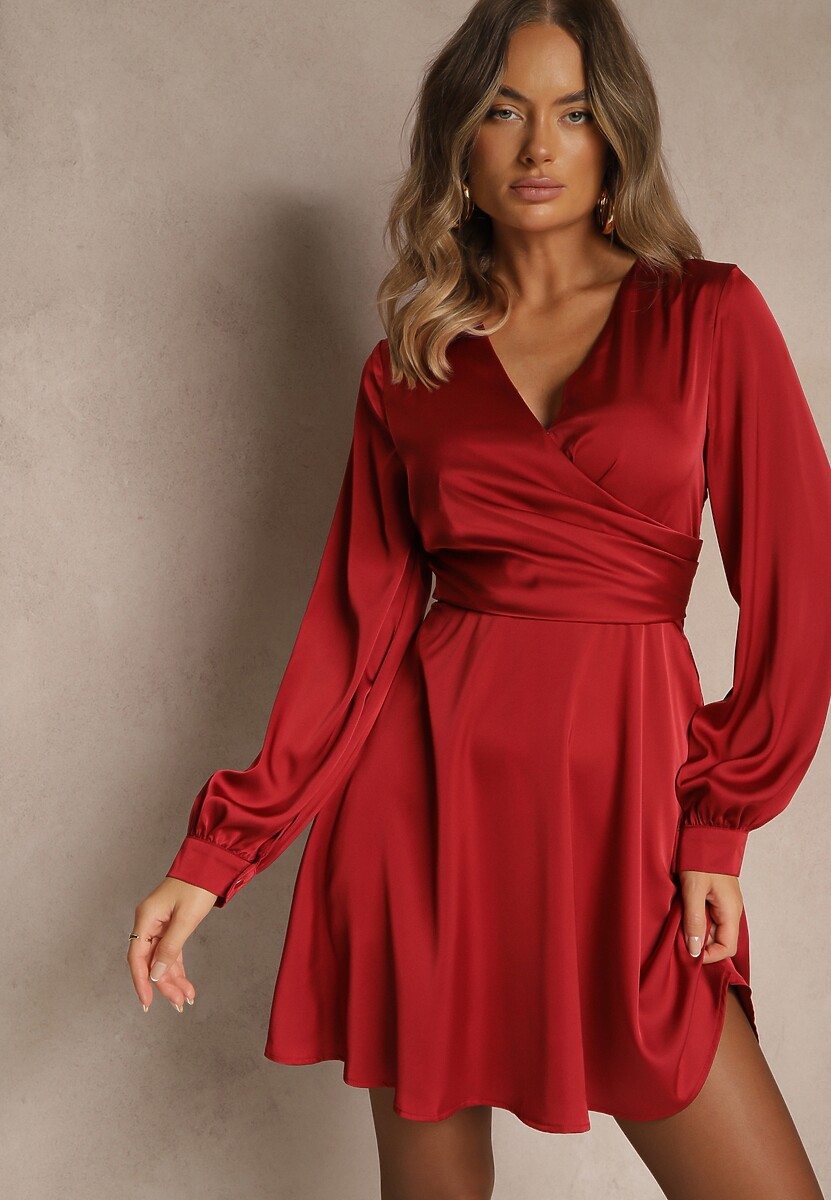 Czerwona Kopertowa Sukienka VICES z Satyny z Bufiastymi Rękawami Anevite