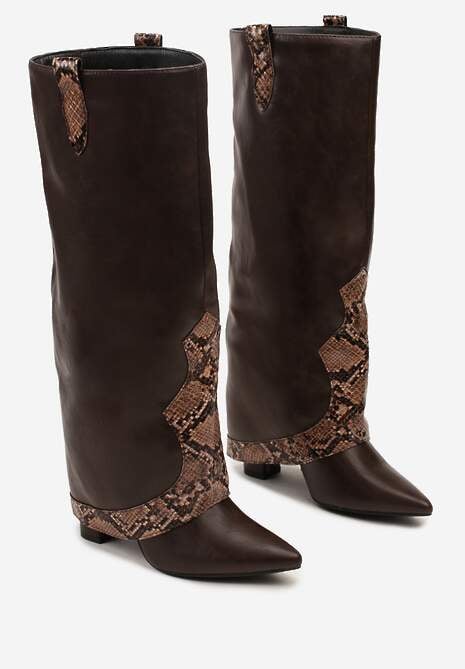 Brązowe Kozaki na Słupku z Cholewką Imitującą Nogawkę z Wężowymi Wstawkami Ferrota