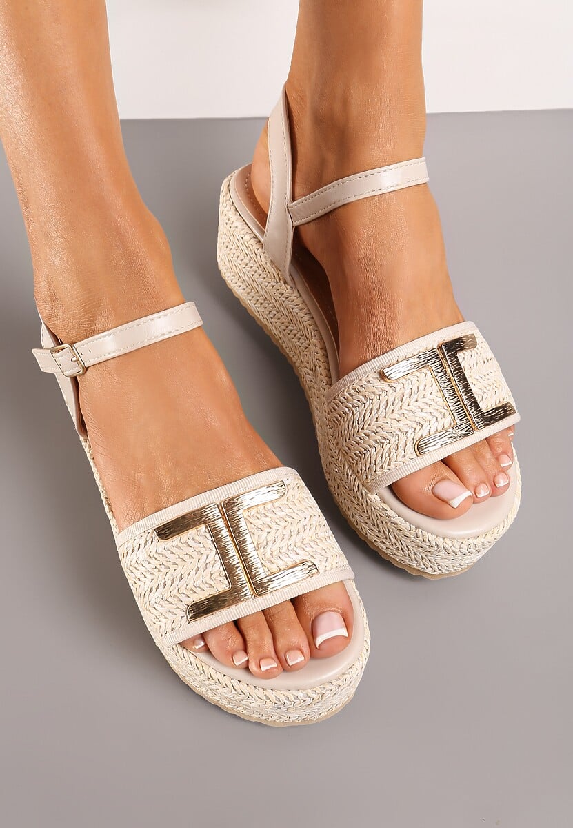Beżowe Sandały na Platformie Ozdobione Plecionką Jutową i Klamerką Nehelenia