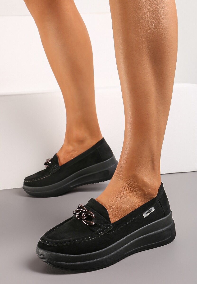 Czarne Mokasyny z Łańcuszkiem na Wysokiej Platformie Iracana