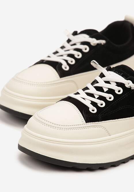 Czarne Sneakersy na Tłoczonej Platformie Ozdobione Napisami  Naliase