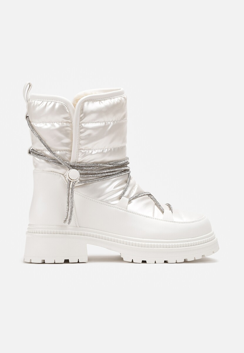 Białe Śniegowce na Platformie z Wiązaniem w Cyrkonie Brelara