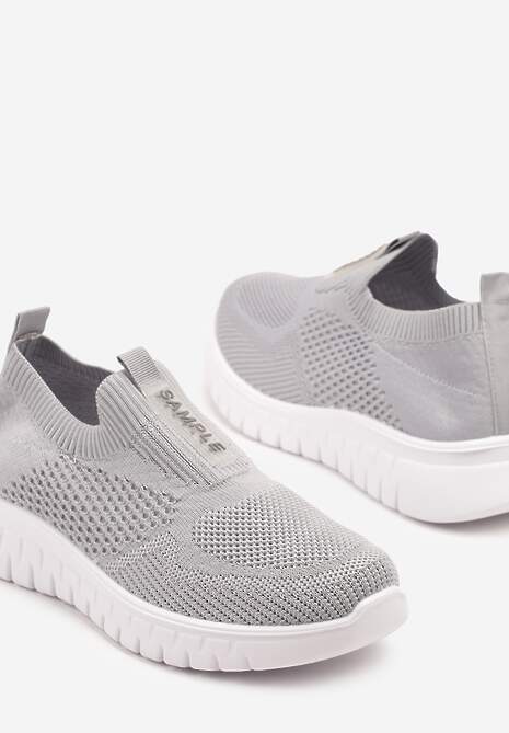 Szare Elastyczne Buty Sportowe Ozdobione Tłoczeniem Cleandra
