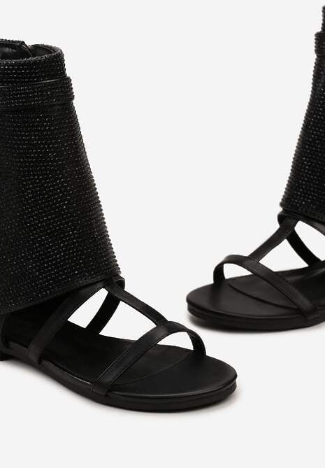 Czarne Sandały z Modnie Wywiniętą Cholewką z Cyrkoniami Intirra