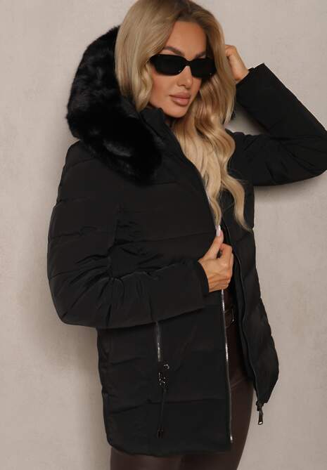 Czarna Kurtka z Pikowanymi Przeszyciami i Futrzanym Kapturem z Możliwością Odpięcia Zinriya
