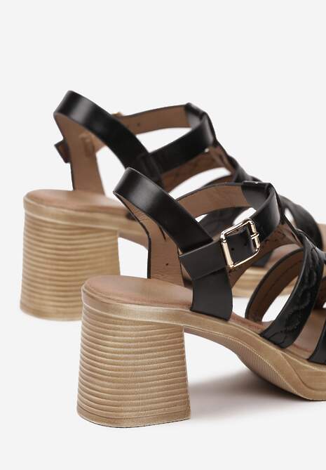 Czarne Sandały na Obcasie z Ozdobnymi Paskami Zapinane na Sprzączkę Vathalia