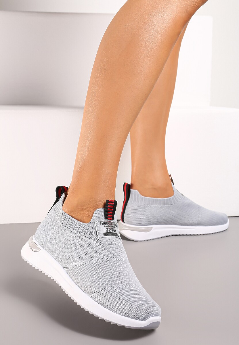 Beżowe Buty Sportowe Wsuwane z Elastyczną Cholewką i Ozdobną Wstawką na Podeszwie Zalire