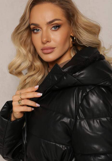 Czarna Wiskozowa Kurtka z Imitacji Skóry z Ozdobnym Pikowaniem z Paskiem i Kapturem Gersja