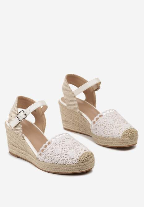 Białe Ażurowe Sandały Espadryle na Koturnie Ozdobionym Plecionką Kija