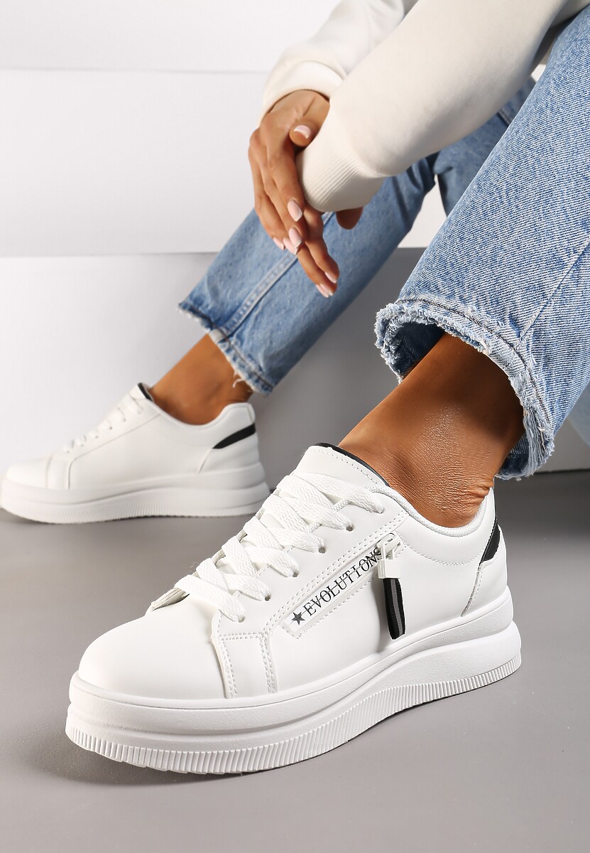 Biało-Czarne Sneakersy na Niskiej Platformie z Ozdobnym Suwakiem na Boku Pertia