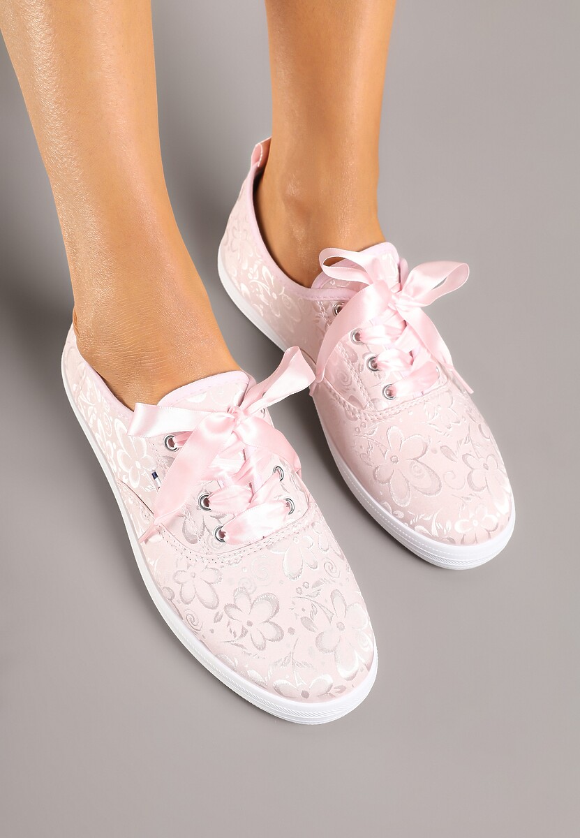 Różowe Tenisówki Wiązane Wstążką Zdobione Tłoczeniem w Kwiaty Palesiela