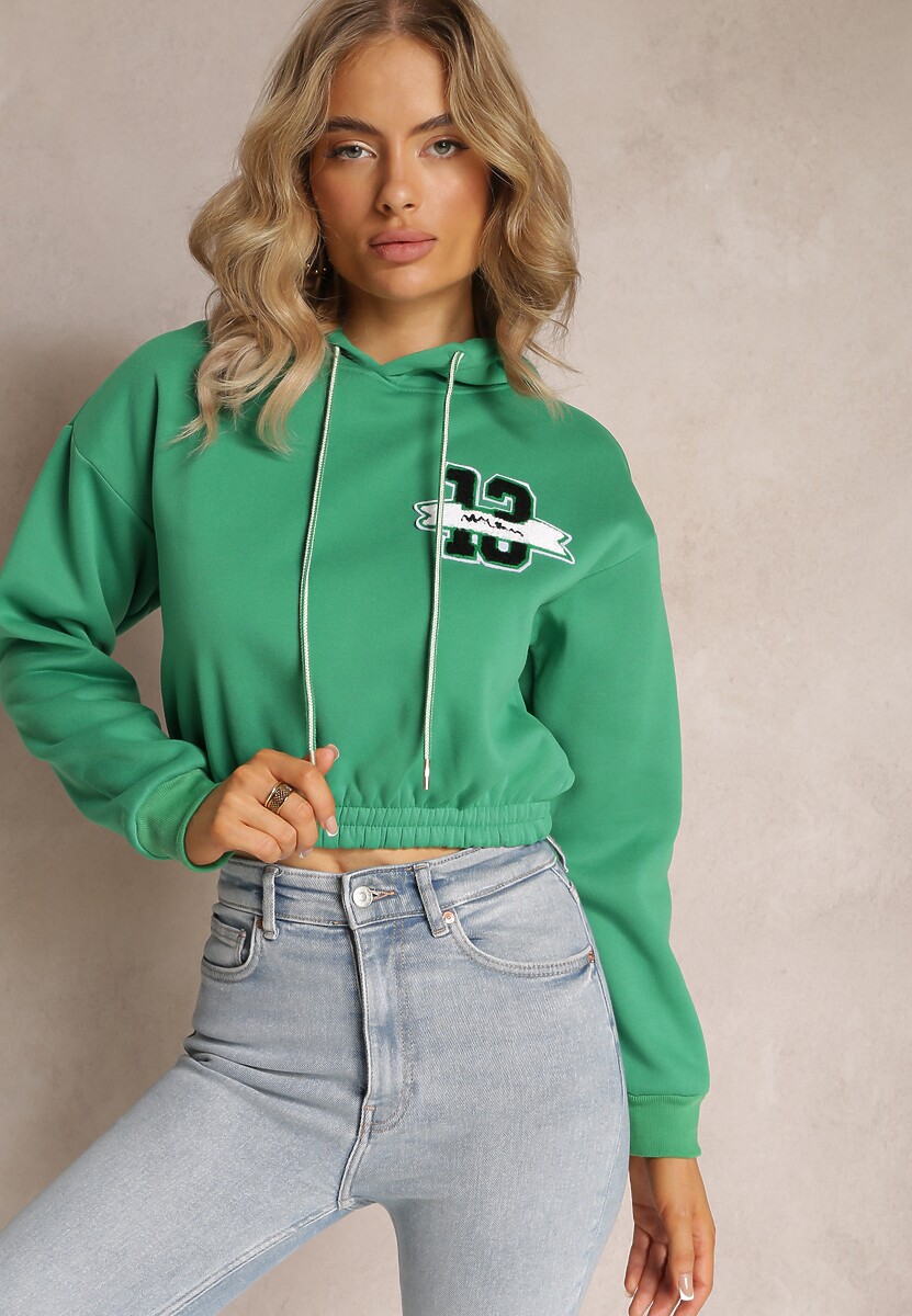 Zielona Krótka Bluza z Kapturem Ściągaczami i Ozdobnym Nadrukiem Relis