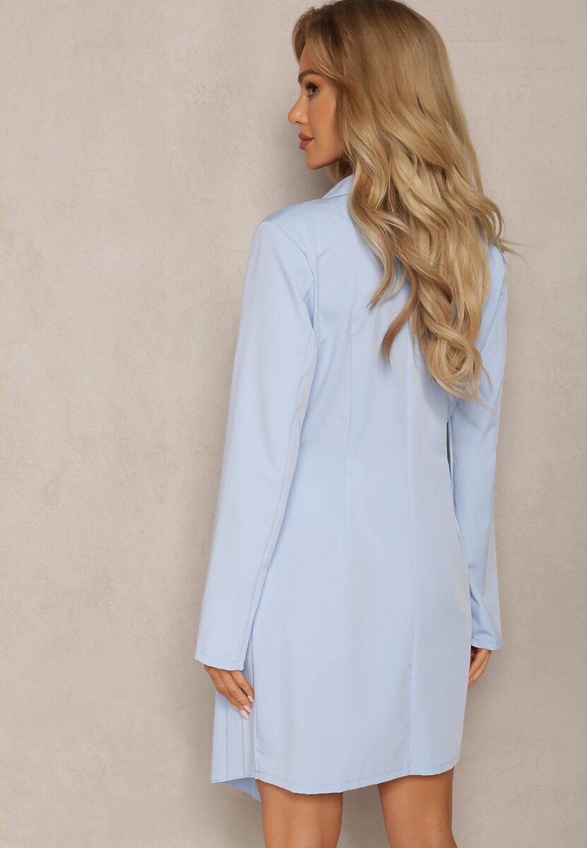 Jasnoniebieska Mini Sukienka z Plisami i Kopertowym Dekoltem Ozdobiona Guzikami Eiloni