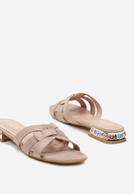 Ciemnobeżowe Płaskie Klapki z Imitacji Skóry Ozdobione Cyrkoniami Yanestria