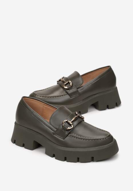 Zielone Mokasyny z Ozdobną Klamerką na Grubej Podeszwie Neizia