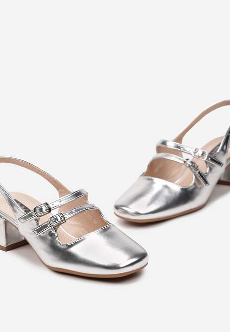 Srebrne Czółenka na Niskim Słupku ze Sprzączkami i Noskiem w Kwadrat Seraphela