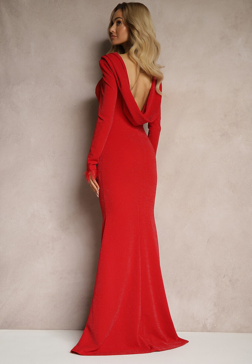 Ciemnozielona Sukienka o Taliowanym Kroju z Długim Rękawem i Odkrytymi Plecami Zdobiona Piórami Emaliene