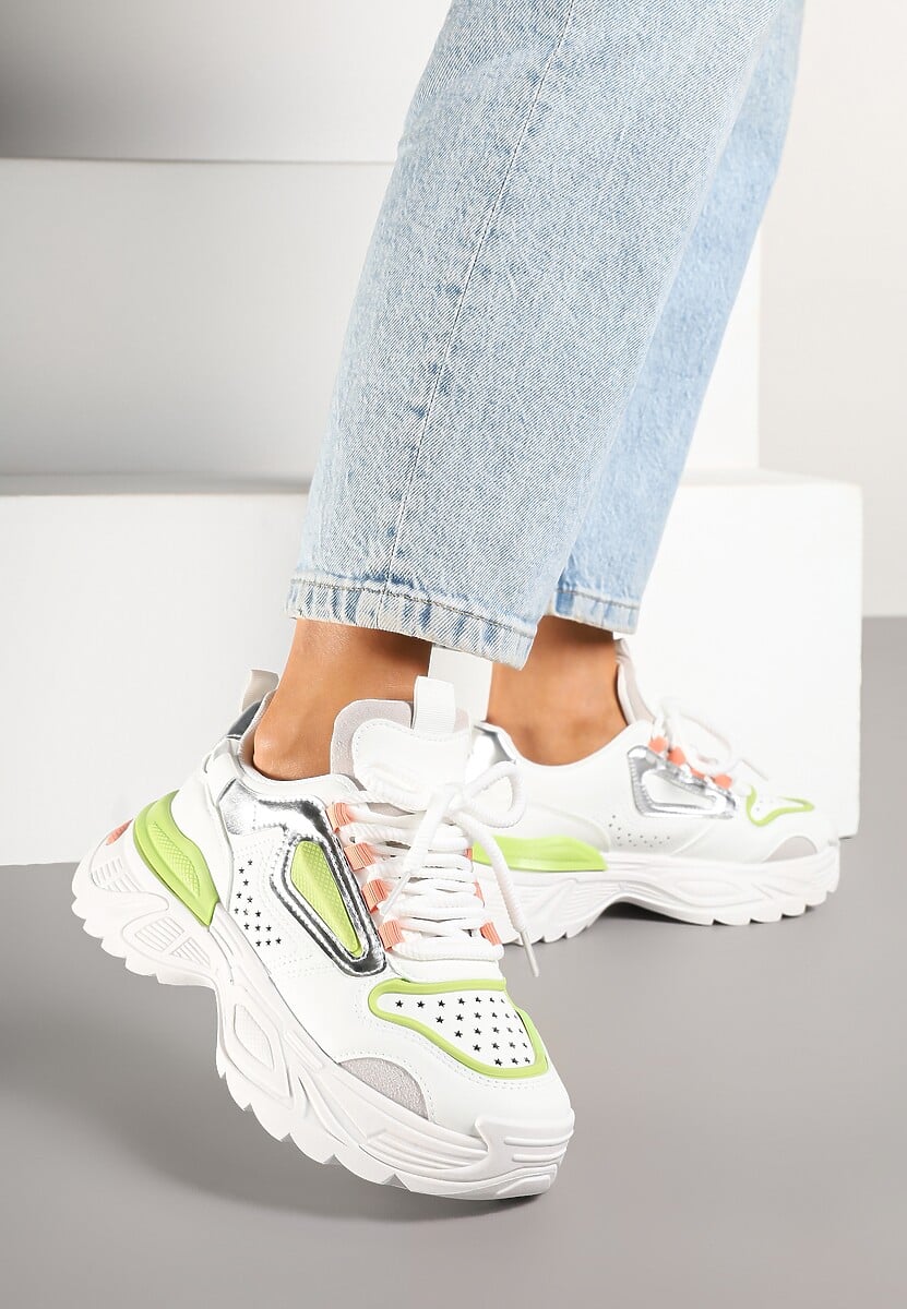 Biało-Zielone Sneakersy w Streetwearowym Stylu na Tłoczonej Podeszwie Nelasea