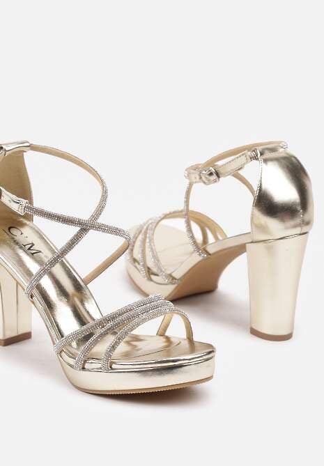 Złote Cyrkoniowe Sandały na Słupku z Ozdobnymi Paskami Beridara