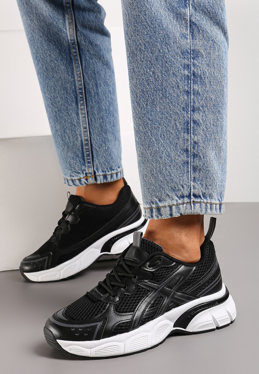 Czarne Sneakersy na Grubej Podeszwie z Siateczkową Cholewką i Sznurowaniem Ravare