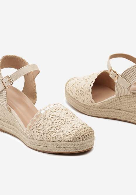 Beżowe Ażurowe Sandały Espadryle na Koturnie Ozdobionym Plecionką Kija