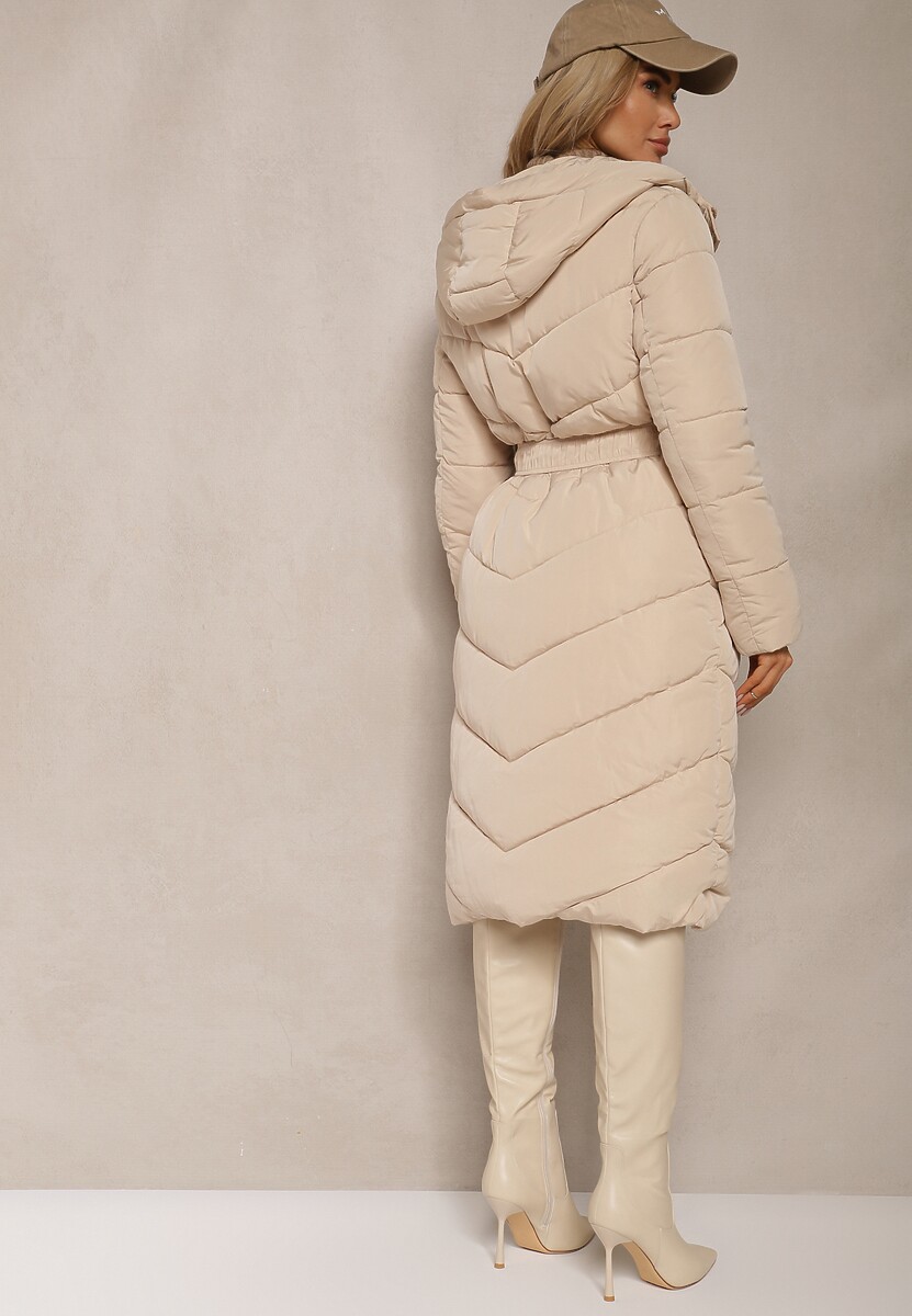 Jasnobeżowa Długa Kurtka Pikowana z Kapturem i Paskiem Verrina