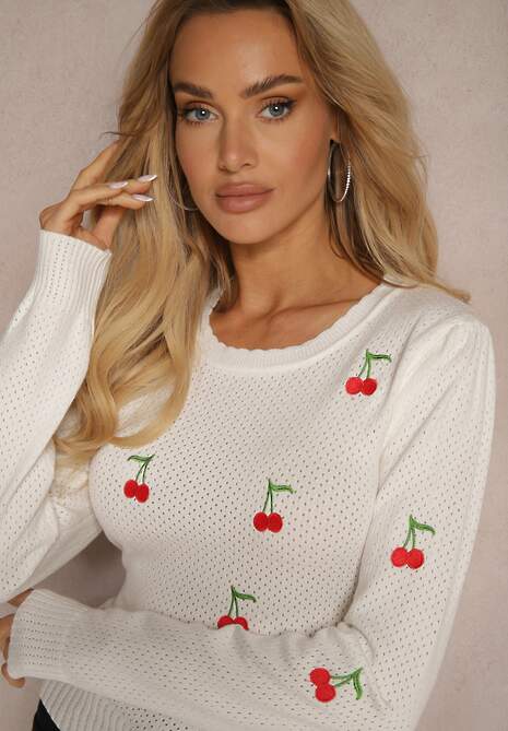 Biały Sweter z Wiskozą i Ozdobną Perforacją z Aplikacjami w Kształcie Wisienek Niriala