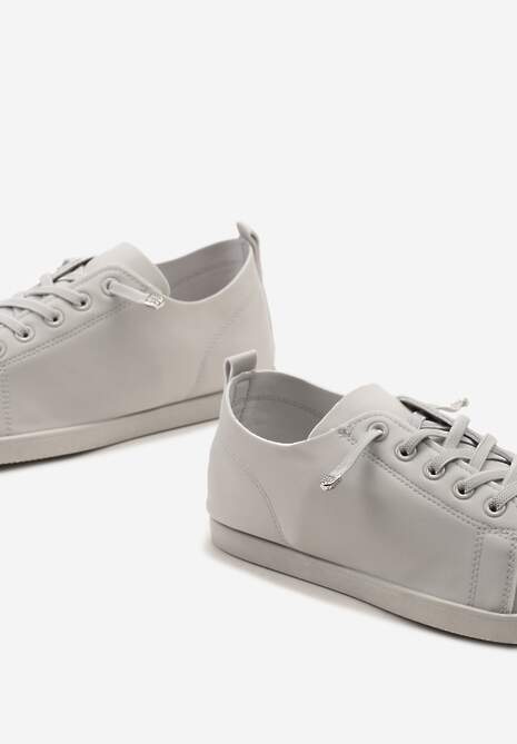 Szare Sznurowane Tenisówki z Ozdobnymi Cyrkoniami na Płaskiej Podeszwie Iiloeva