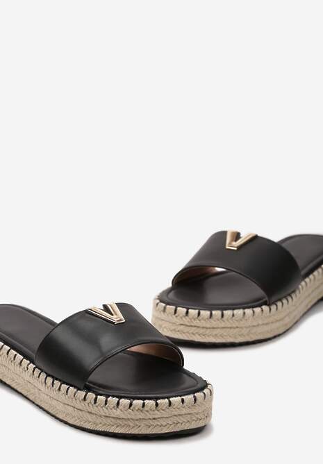 Czarne Klapki na Pasku Metalowa Ozdoba Podeszwa z Ozdobnie Plecionej Juty Raskia