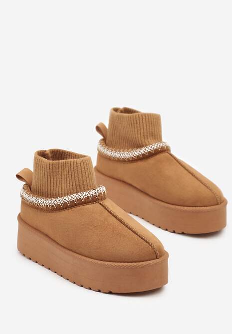 Brązowe Śniegowce na Platformie z Haftem i Dopasowaną Cholewką Sintitia